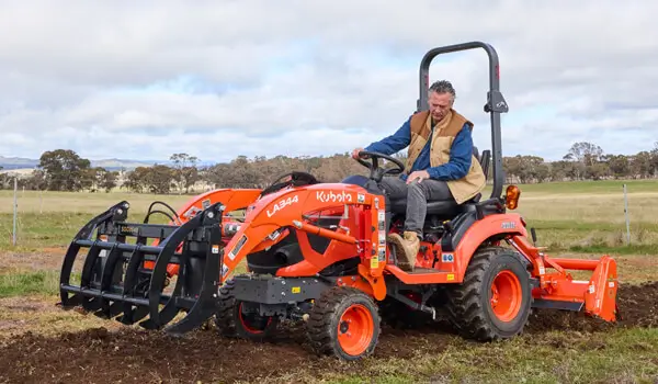 AG Tractor-BX2680 with LA344